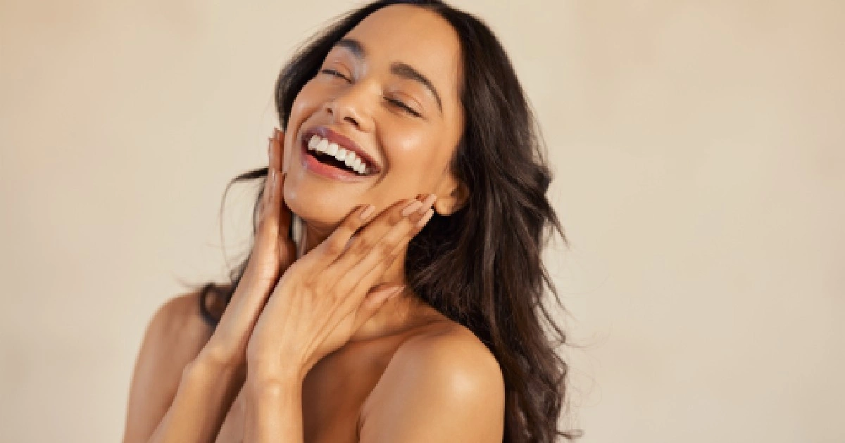 Women receiving Full Hair Highlights in Scottsdale, AZ