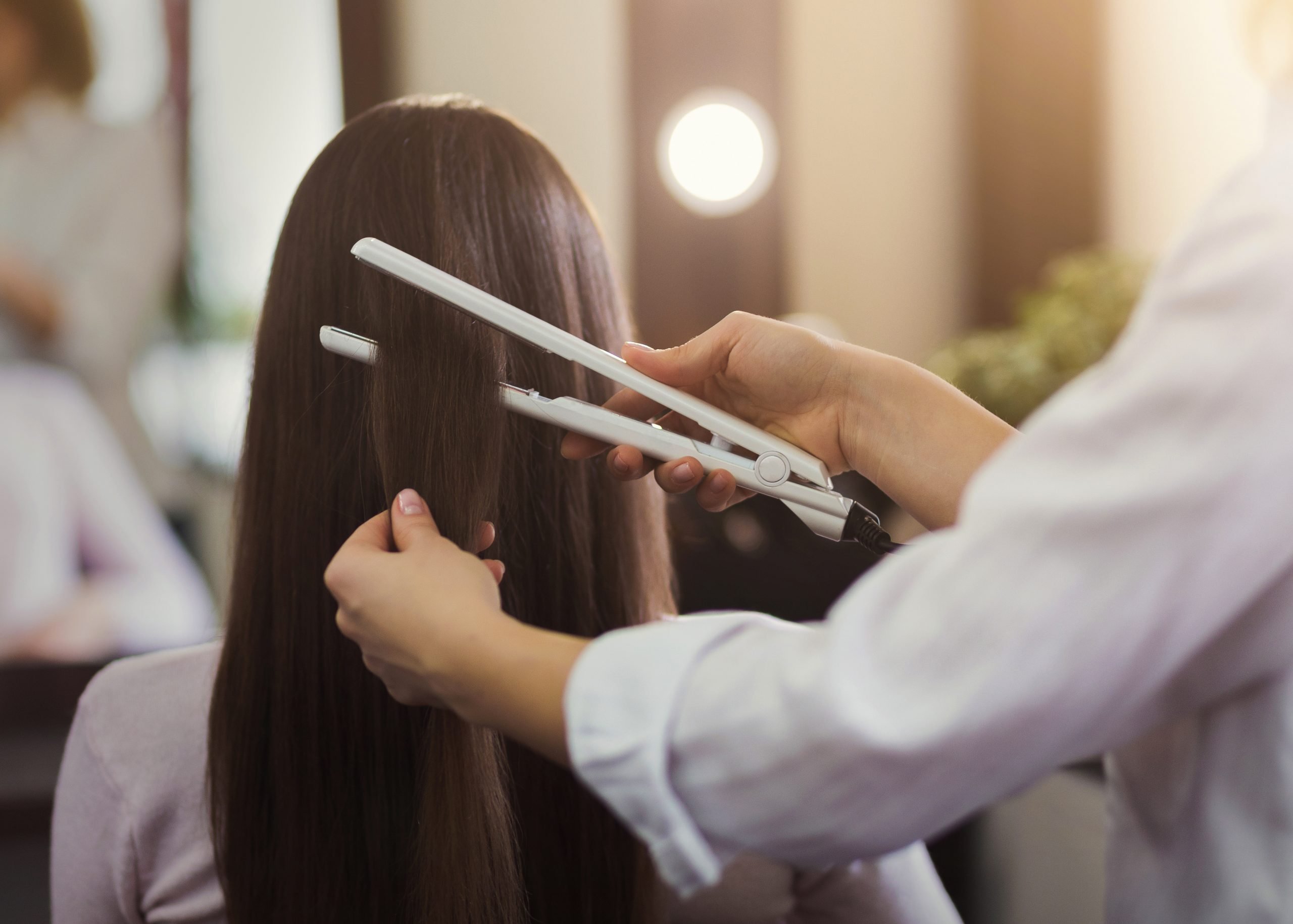 What Is Chemical Hair Straightening? Is There Any Risk ?