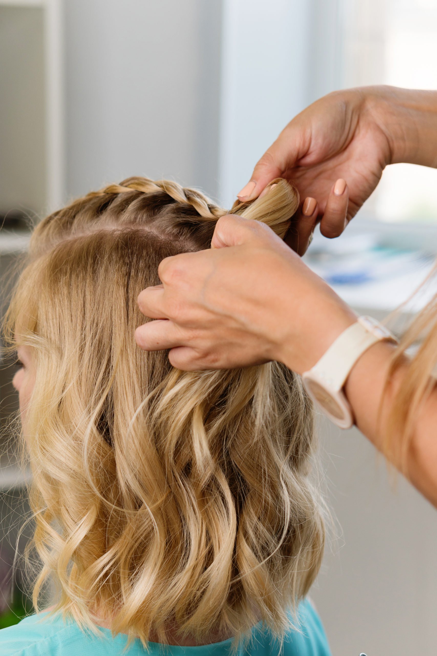 How Long Do Hand Tied Extensions Last? Is It Good or Not?